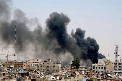 اشتباكات عنيفة قرب دمشق ومقتل أكثر من 100 شخص