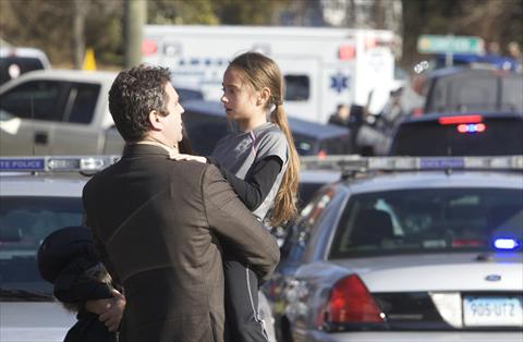 27 قتيلا بينهم أطفال بمجزرة في مدرسة أميركية 