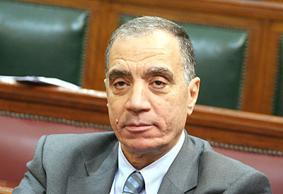 فاروق العقدة رئيسا لوزراء مصر 