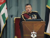 العاهل الأردني يدعو إلى إطلاق ثورة بيضاء ضد البيروقراطية 