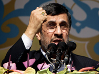 أحمدي نجاد: إيران أصبحت دولة نووية ولا عودة إلى الوراء 