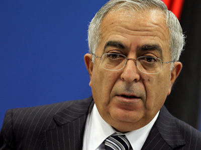 فتح: إقالة حكومة فياض بسبب قضايا مالية واقتصادية 