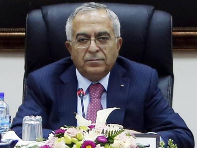 فياض يدعو بعد استقالته للعودة إلى الشعب وإجراء انتخابات عامة