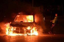 اعتقال 12 من شبان “البلاك بلوك” في اشتباكات أمام قصر الرئاسة