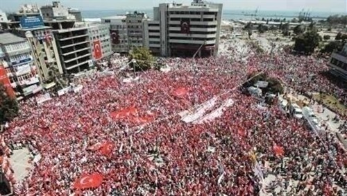 مظاهرة بباريس لدعم الاحتجاجات بتركيا وتنديد بقمع المتظاهرين