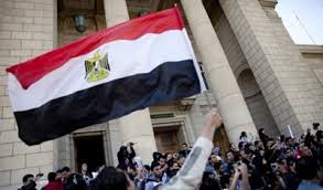 معارضون مصريون يبدؤون اعتصاما حتى إسقاط النظام