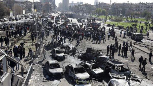 60 قتيلاً في انفجار سيارة مفخخة في رنكوس بريف دمشق