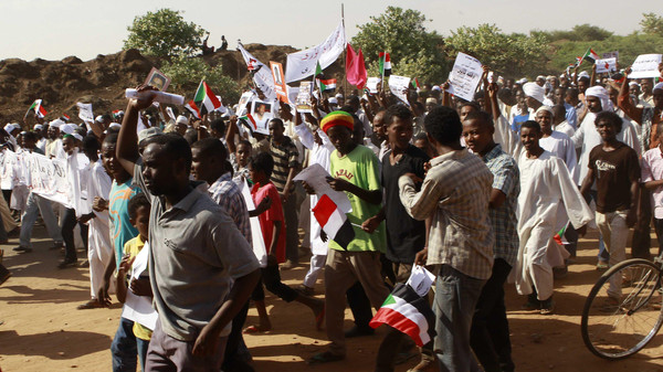 معتقلو احتجاجات السودان أوقفوا بعيداً عن ساحات التظاهر