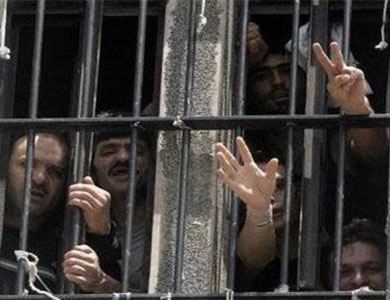 عييسى قراقع : الإفراج عن الدفعة الثانية من الأسرى غداً الثلاثاء