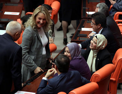 أردوغان: إرادة الشعب انتصرت بحضور محجبات جلسات البرلمان