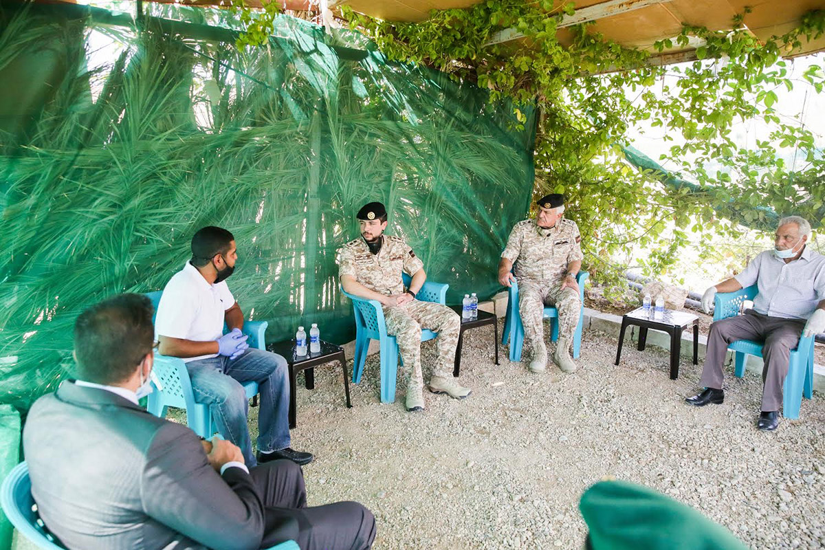 سمو ولي العهد يتفقد مشروعاً إنتاجياً بلواء ذيبان استفاد من برنامج انهض