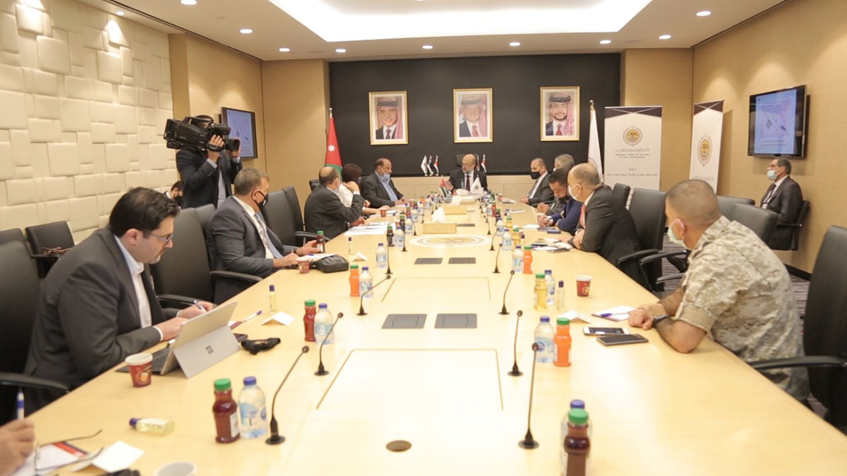 الرزاز يشدد على أن يرافق تطوير البنية التحتية تحسينا في الإجراءات على المعابر الحدودية