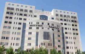 الصحة: 4 وفيات و830 إصابة محلية بفيروس كورونا