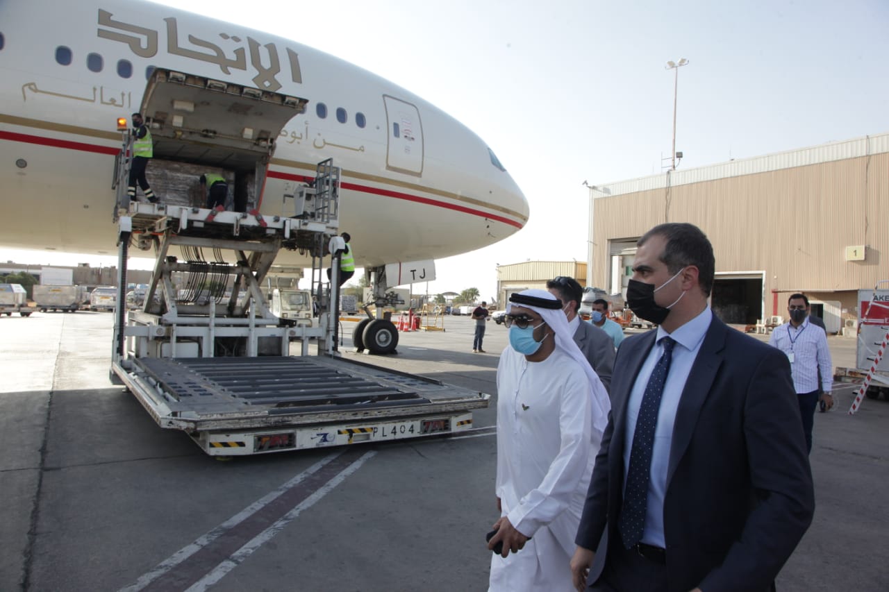 وصول طائرة مساعدات طبية اماراتية للمملكة