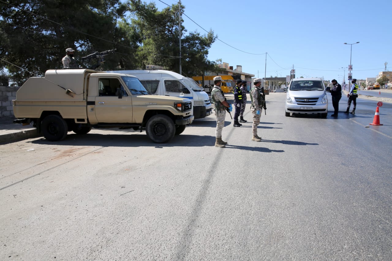 القوات المسلحة تواصل تنفيذ خطة فرض الحظر الشامل