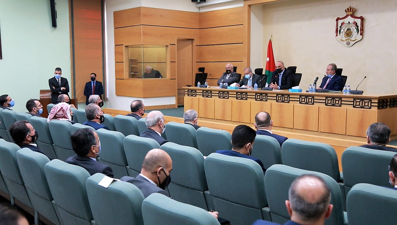 رئيس الوزراء يواصل لقاءاته التشاورية بلقاء كتلة عدالة النيابية