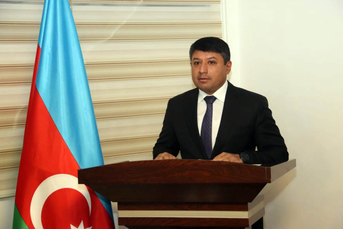 القائم بالأعمال الأذربيجاني يشيد بدور الاردن في تحقيق السلام والاستقرار