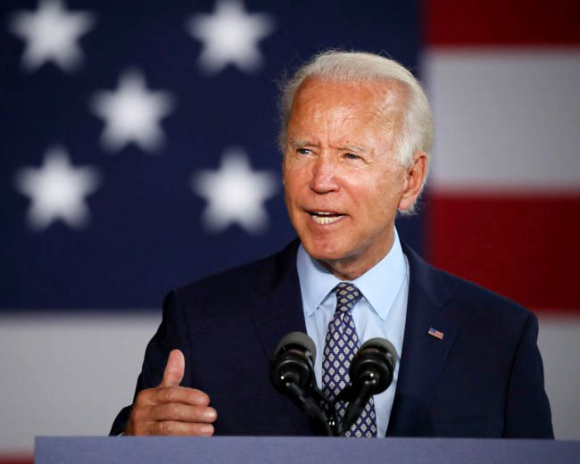 بايدن يطلق خطة لإنعاش الاقتصاد واستثمار تريليوني دولار