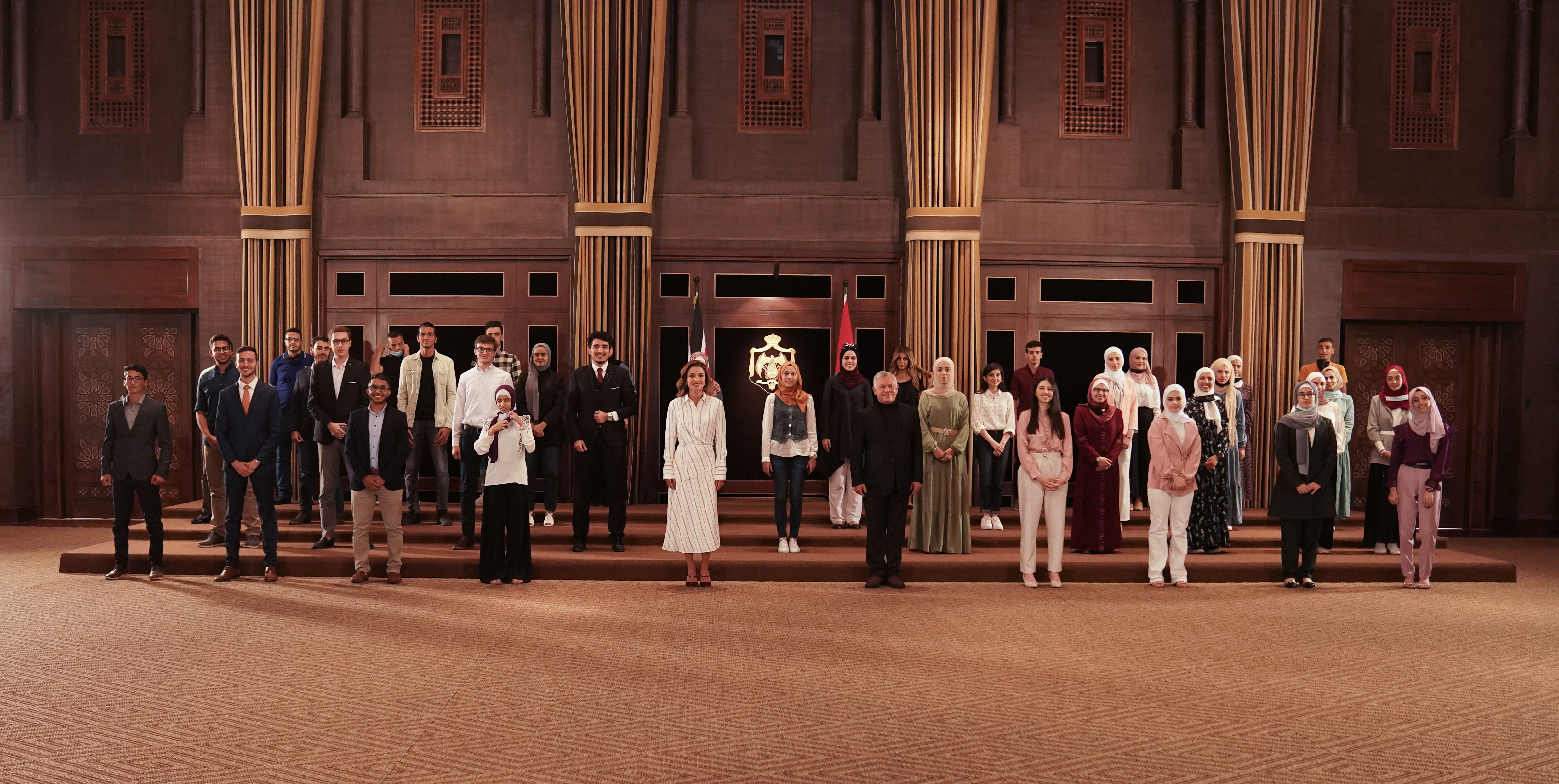 جلالة الملك يكرّم أوائل الثانوية العامة ويؤكد أهمية اختيار التخصصات المناسبة لسوق العمل