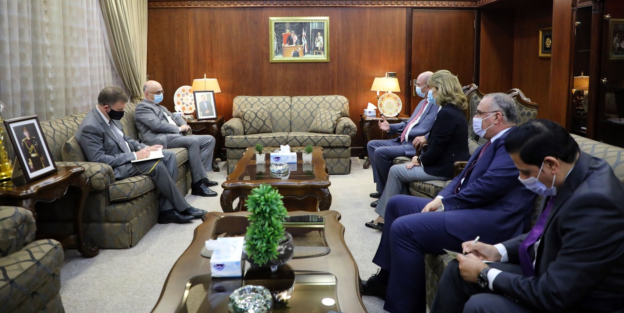 رئيس مجلس الأعيان يبحث مع السفير الروسي أوضاع المنطقة