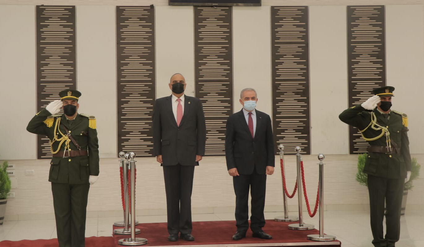 رئيس الوزراء الدكتور بشر الخصاونة يصل رام الله