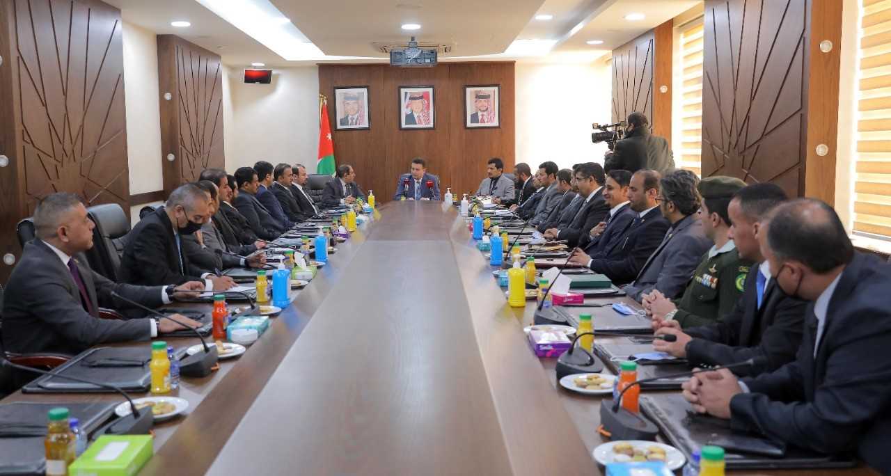 نائب رئيس مجلس النواب يلتقي وفداً عسكرياً سعودياً