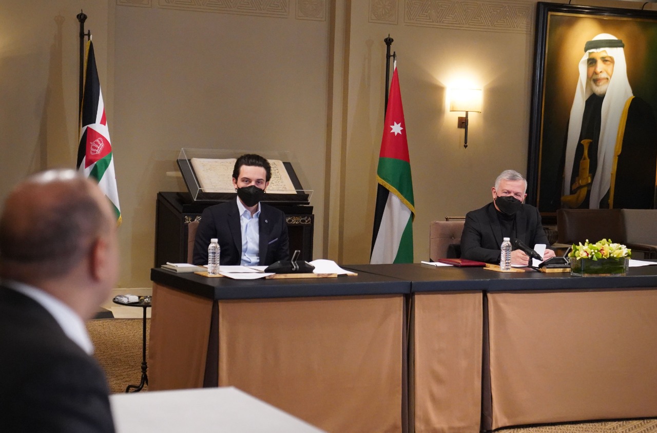 الملك: محاربة البطالة وتوفير فرص العمل هما الأولوية هذا العام