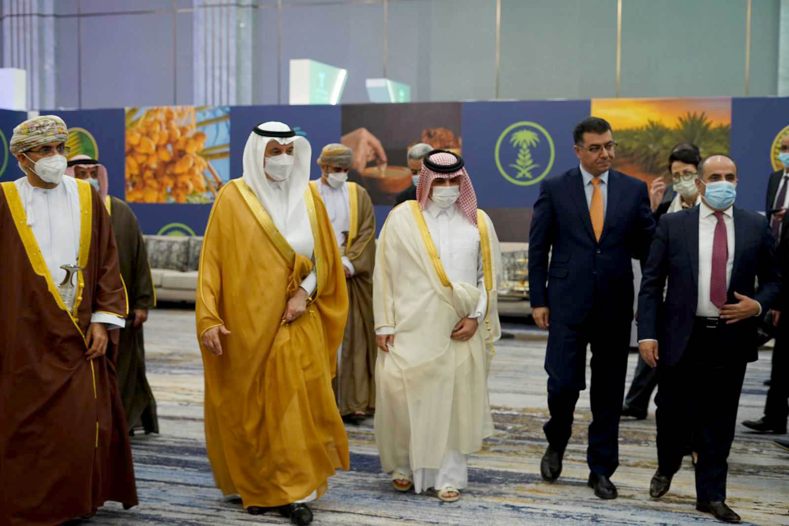 وزير الزراعة يشارك في المؤتمر الدولي للتمور