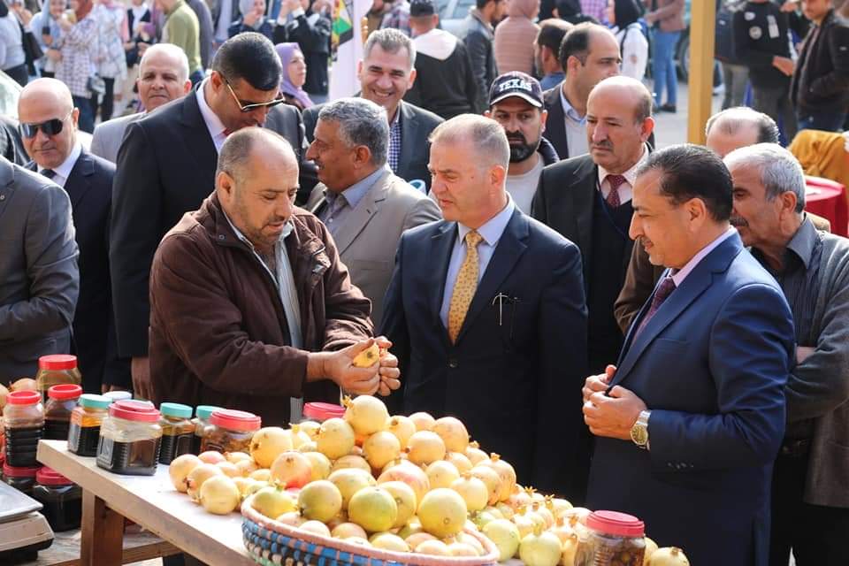 افتتاح مهرجان الرمان الثاني في كلية الحصن الجامعية