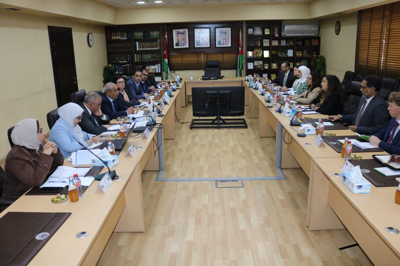 وزير العدل يستقبل مساعدة وزير الخارجية الأميركية