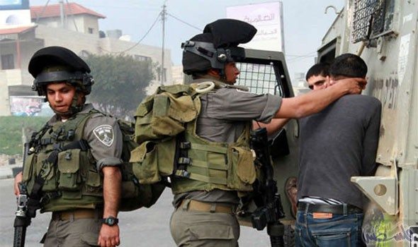 الاحتلال الإسرائيلي يعتقل 22 فلسطينيا بالضفة الغربية والقدس