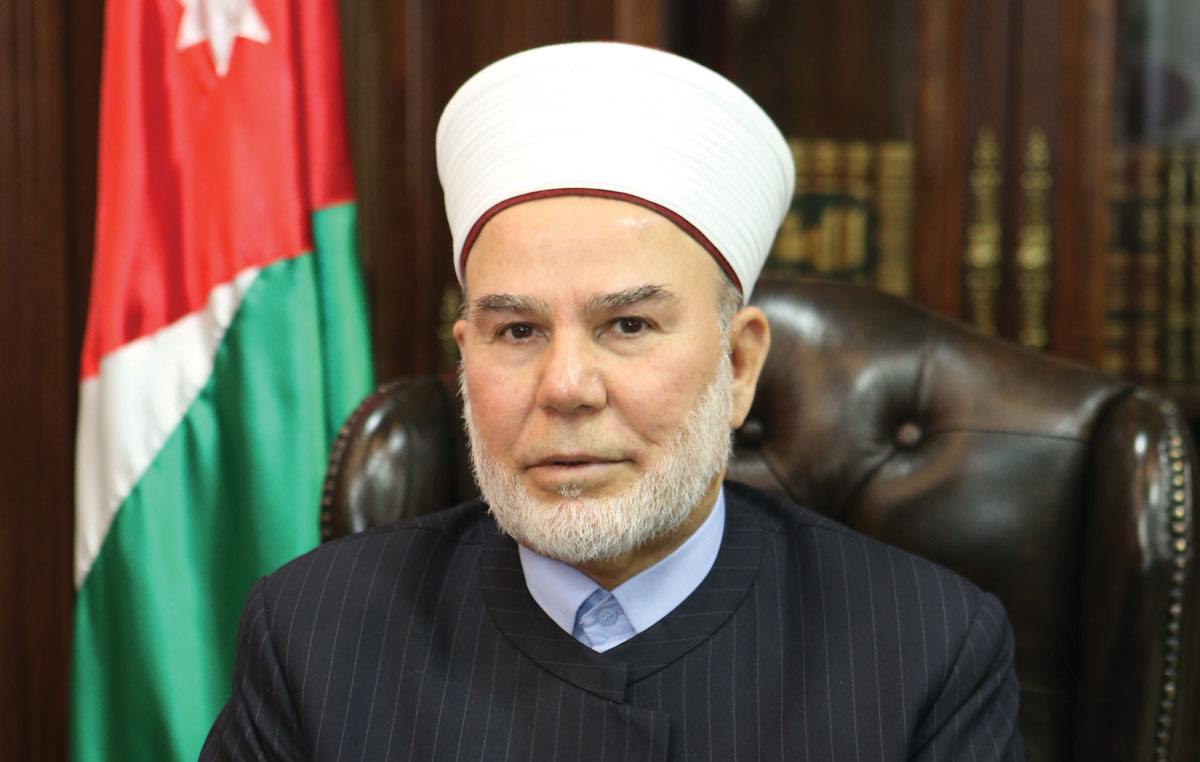 مفتي عام المملكة: يوم غد الجمعة أول أيام عيد الفطر المبارك