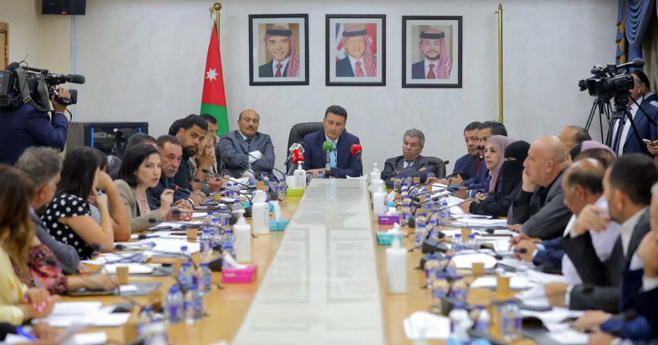 رئيس مجلس النواب: نقف مع حرية الرأي وتشديد العقوبة على المسيئين