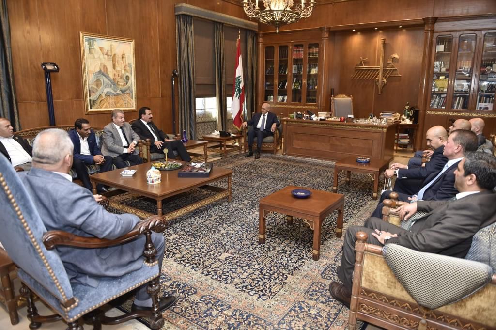 النائب الأول لرئيس مجلس النواب يلتقي بري