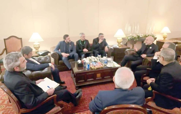 تقرير: محادثات باكستان فشلت بسبب “أموال إيران ومضيق هرمز”