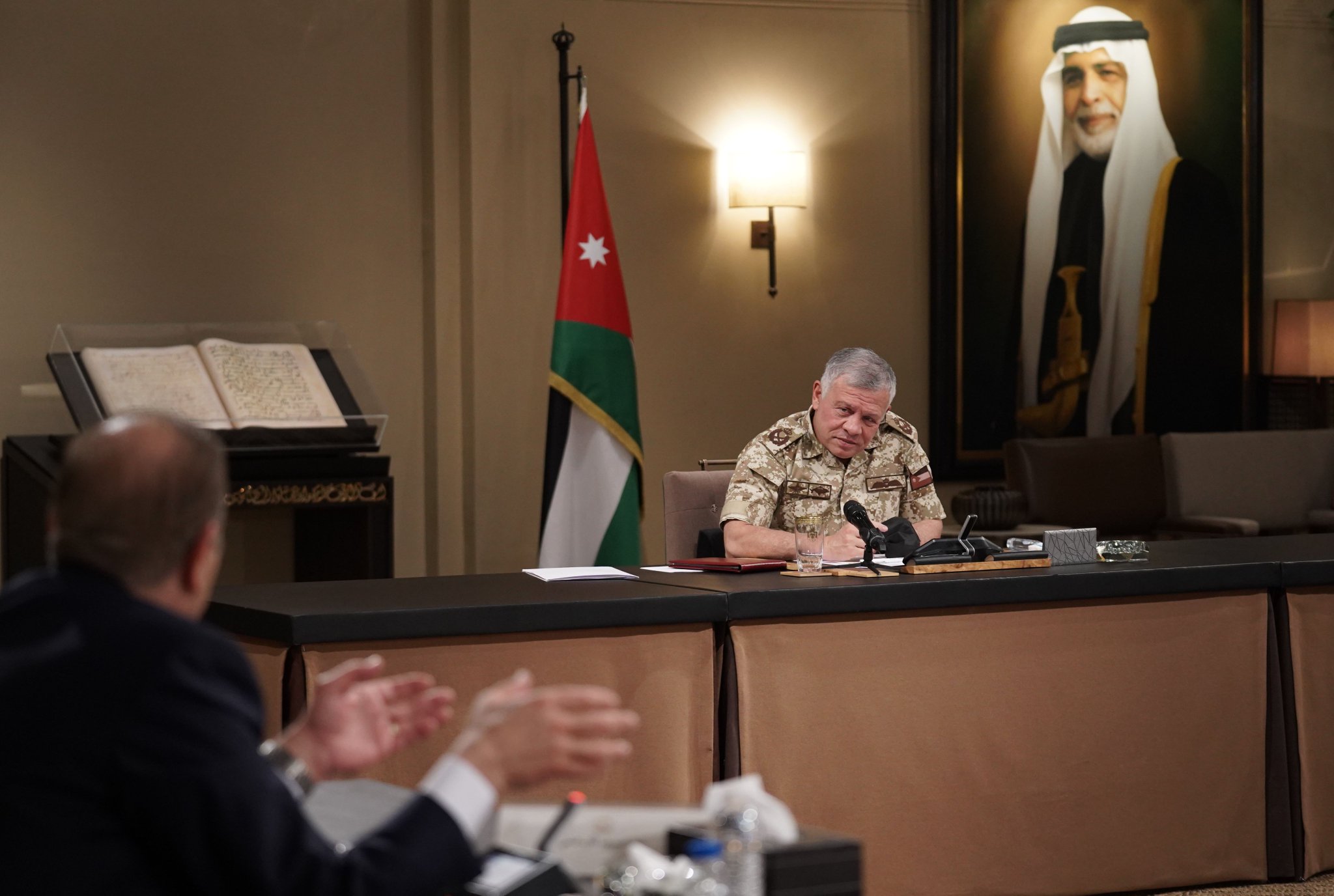 جلالة الملك يلتقي المكتب الدائم لمجلس النواب