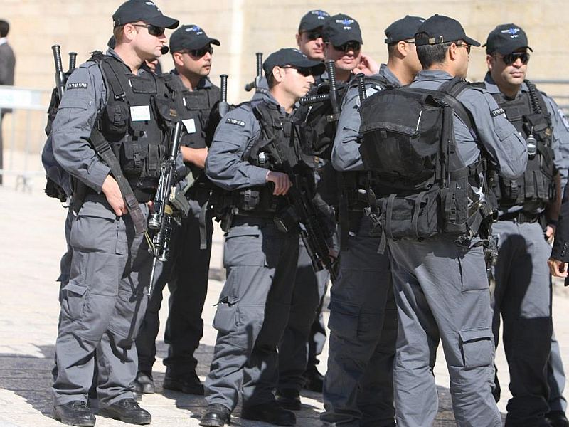 شرطة الاحتلال الإسرائيلي تُبعد 350 فلسطينيًا عن القدس والداخل المحتل