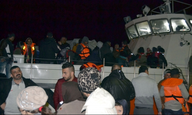الشرطة القبرصية تنقذ مئات اللاجئين السوريين من الغرق