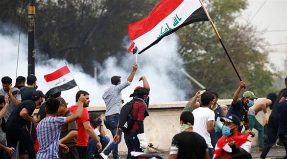 مئات المتظاهرين بالعراق يحاولون اقتحام المنطقة الخضراء