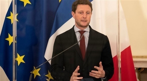 فرنسا تدرس جميع الخيارات للرد على أستراليا