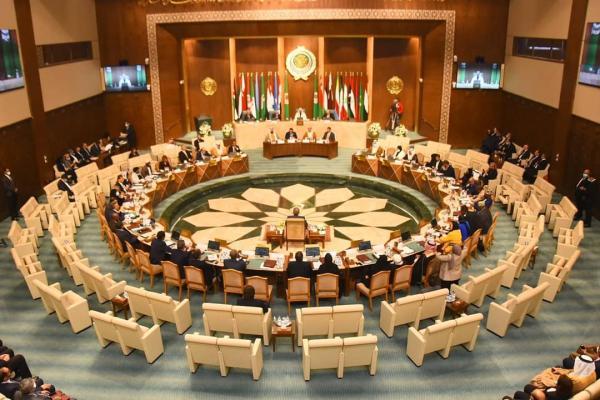 البرلمان العربي يستنكر التفجير الانتحاري بقاعدة عسكرية غربي مقديشو