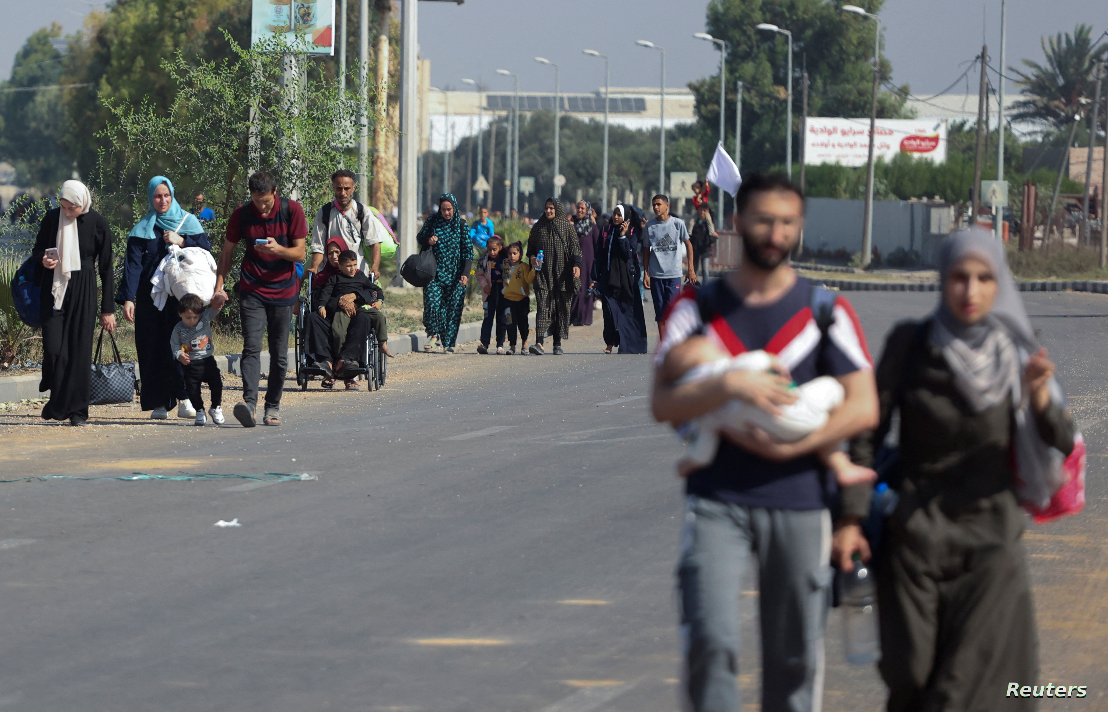 201 يوم للحرب على غزة: نزوح سكان بيت لاهيا مجددا