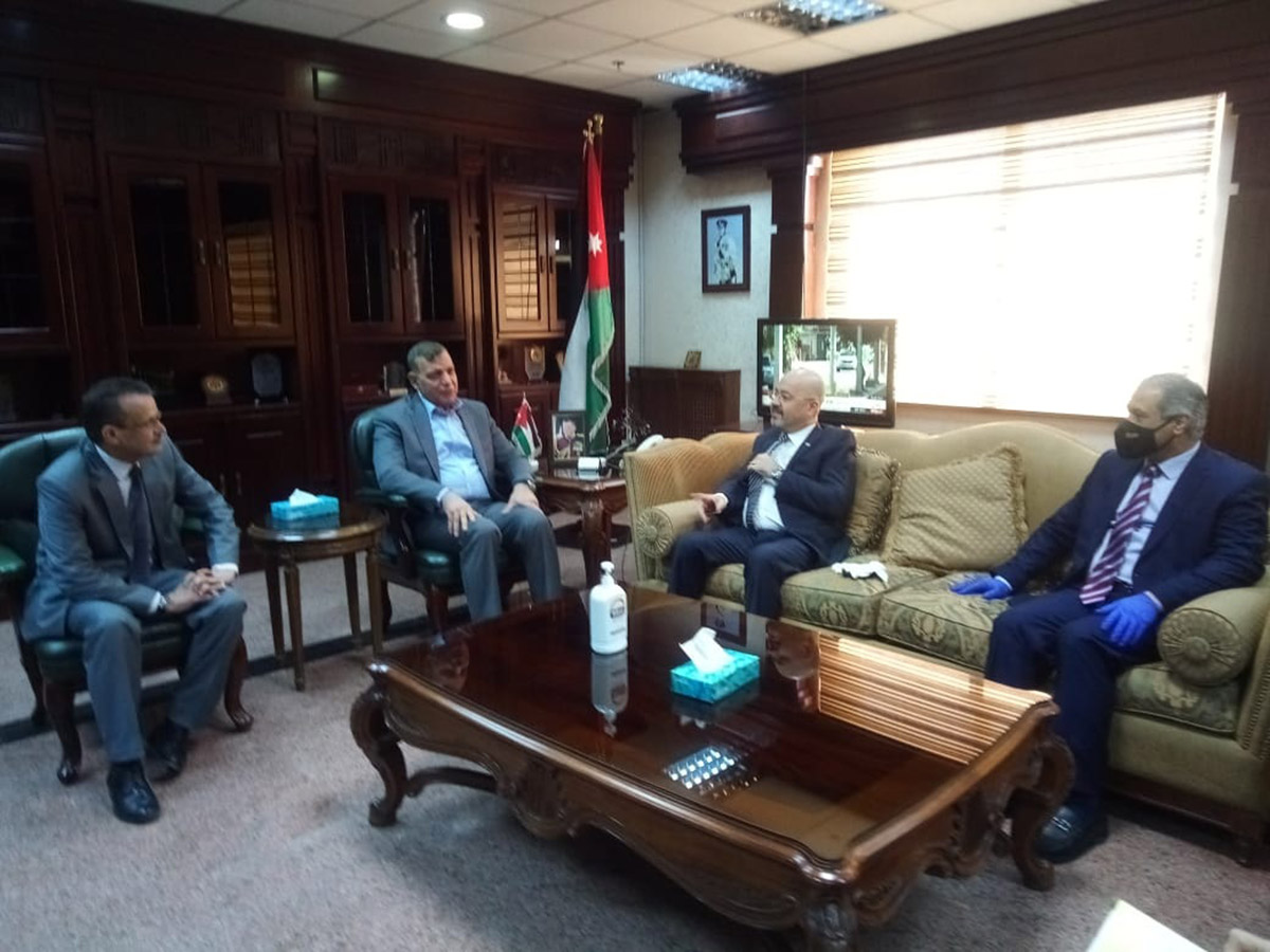 وزير الصحة والسفير العراقي يبحثان أوجه التعاون بين البلدين