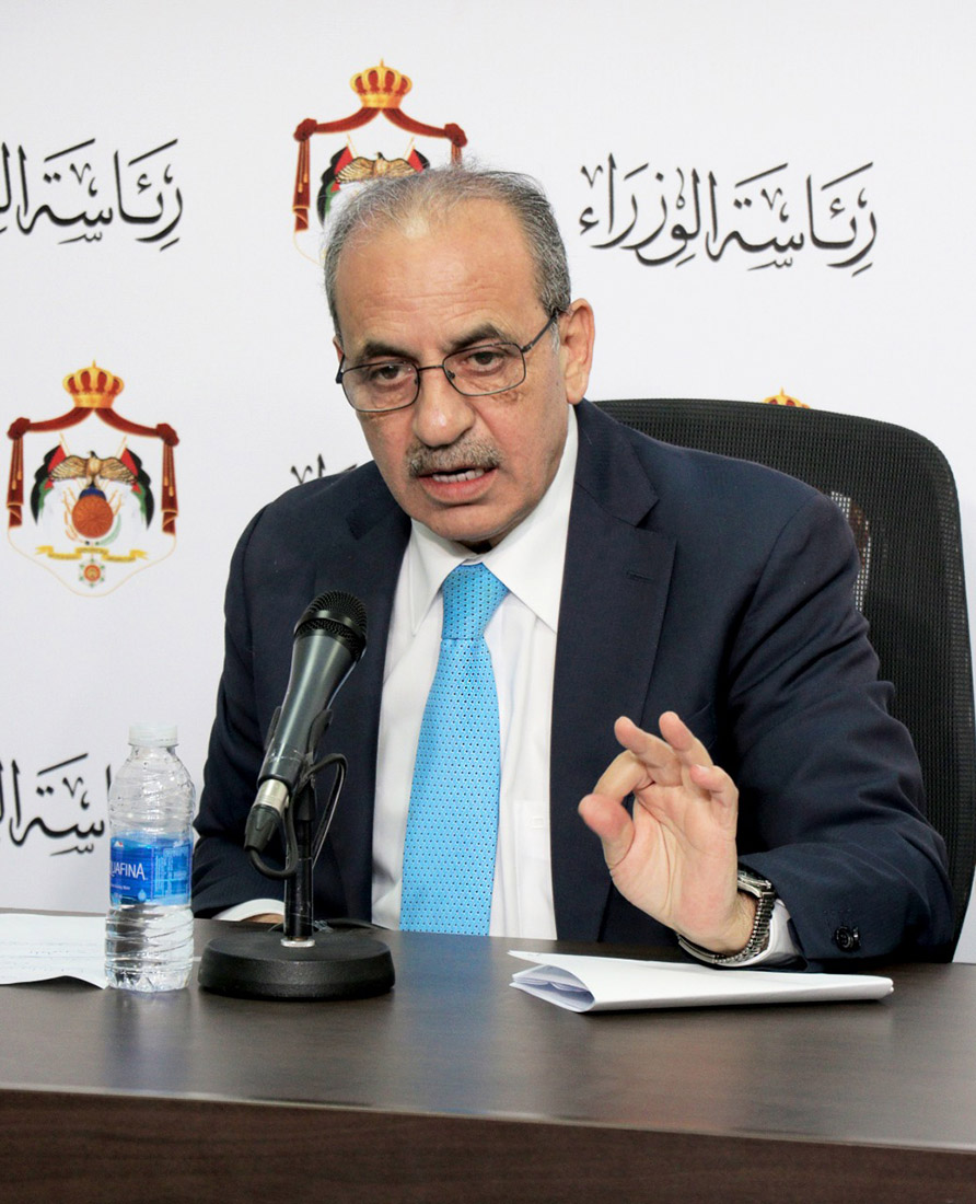 وزير الإدارة المحلية: قرارات لمساعدة المواطنين في ظل أزمة كورونا