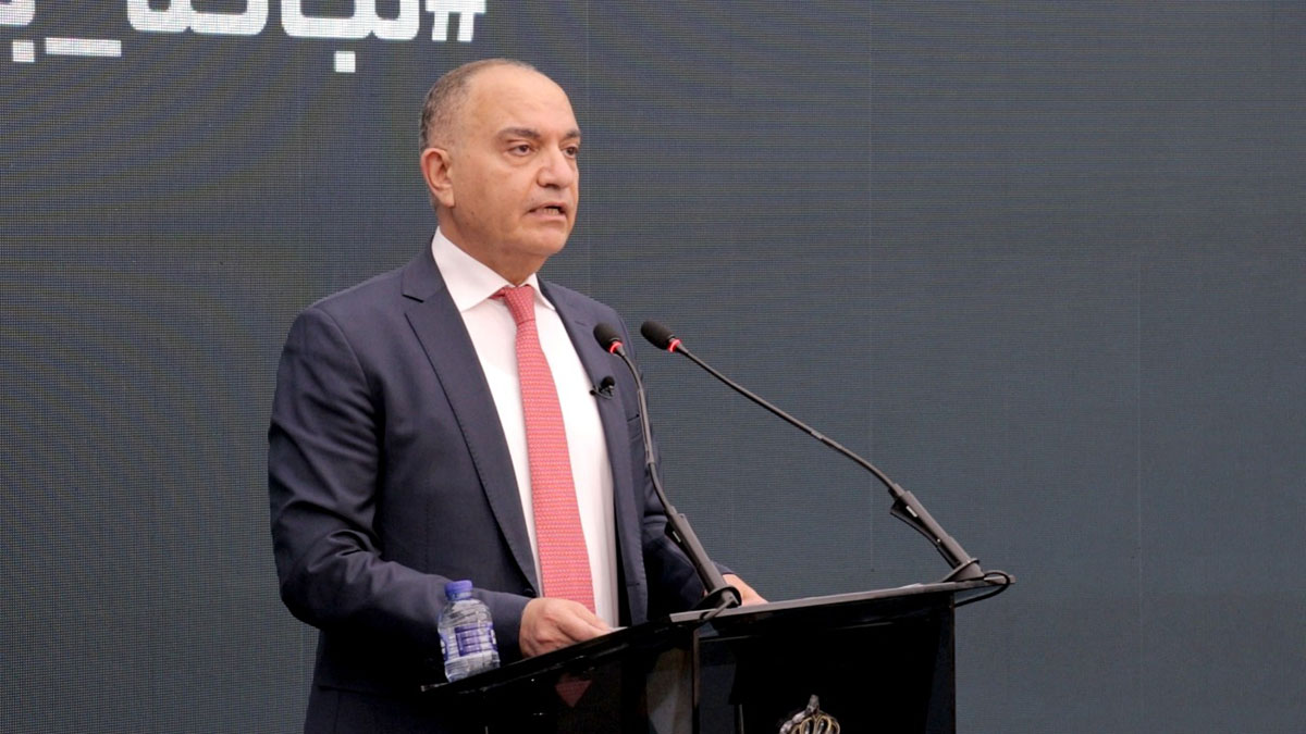 العضايلة يعلن إعادة تشغيل غالبية القطاعات والأنشطة والمرافق اعتبارا من السبت