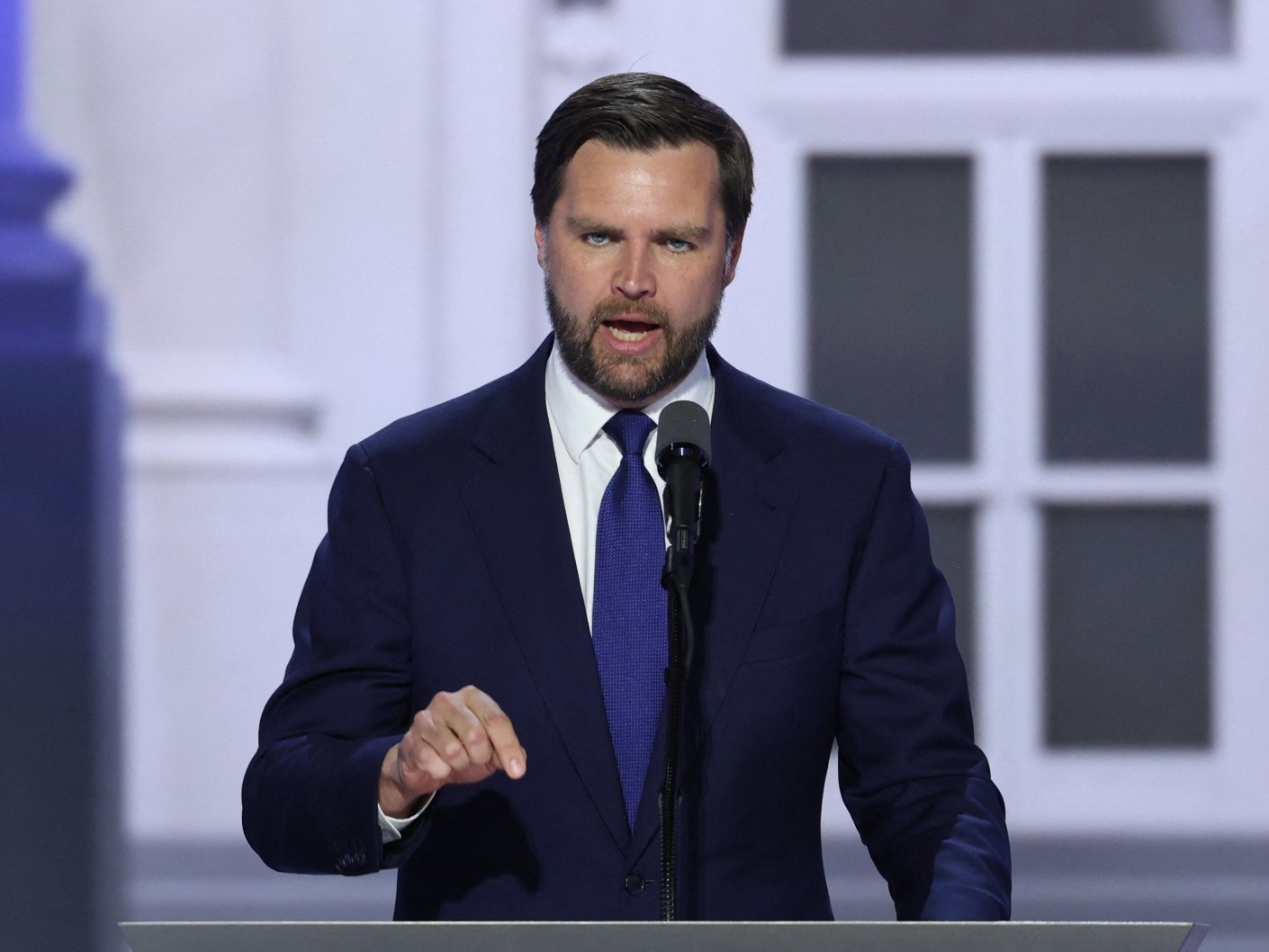 فانس: أحرزنا تقدما كبيرا في المحادثات مع إيران