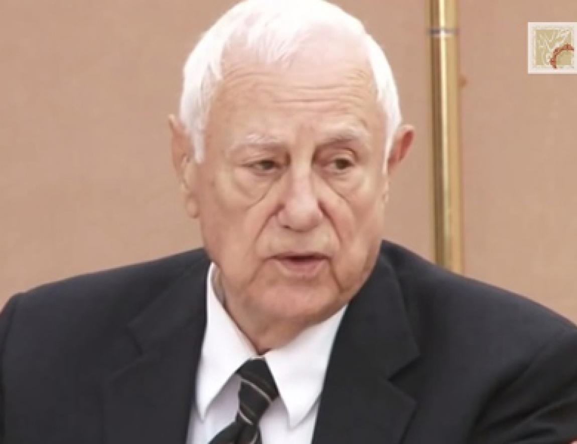 رئيس الوزراء الدكتور عمر الرزاز ينعي وزير الخارجية الأسبق الدكتور كامل أبو جابر