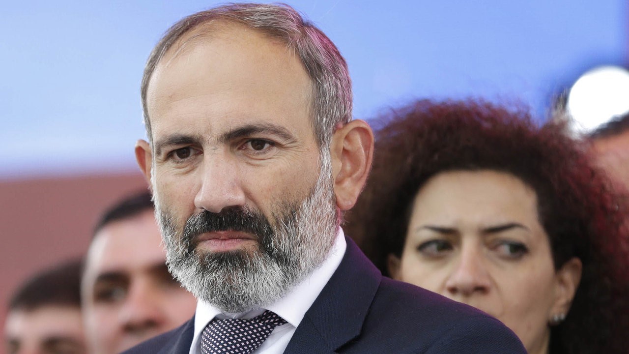 رئيس وزراء أرمينيا يعلن إصابته وأفراد أسرته بكورونا