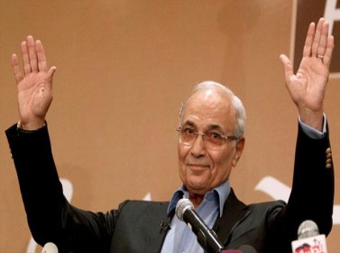 تبرئة نجلي مبارك وأحمد شفيق في قضية فساد
