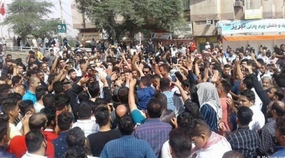 هتافات ضد خامنئي في طهران مع تصاعد احتجاجات أزمة المياه